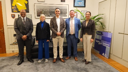 Een waardevolle ontmoeting op het stadhuis in Rotterdam over welzijn, samenleven en verbinding