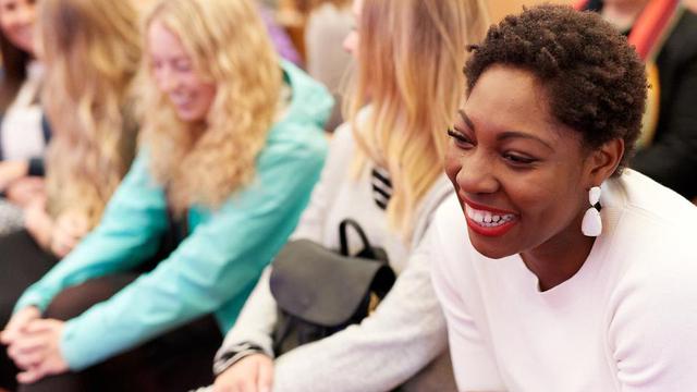 Veel vrouwen kwamen op zaterdagavond 23 september 2017 in Salt Lake City (Utah, VS) bijeen voor de vrouwenbijeenkomst, de eerste bijeenkomst van de algemene conferentie.