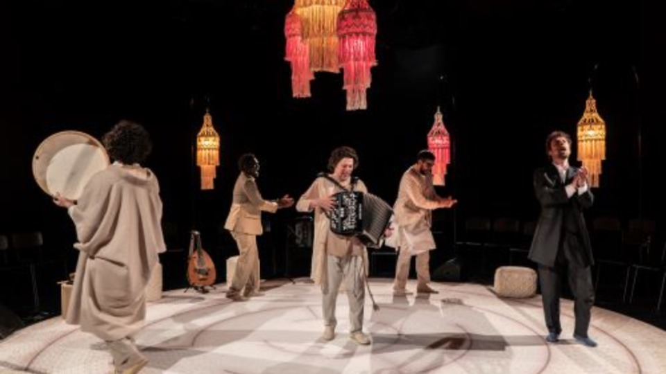 Theatervoorstelling HAarlem_ As I left my Fathers House_dancing